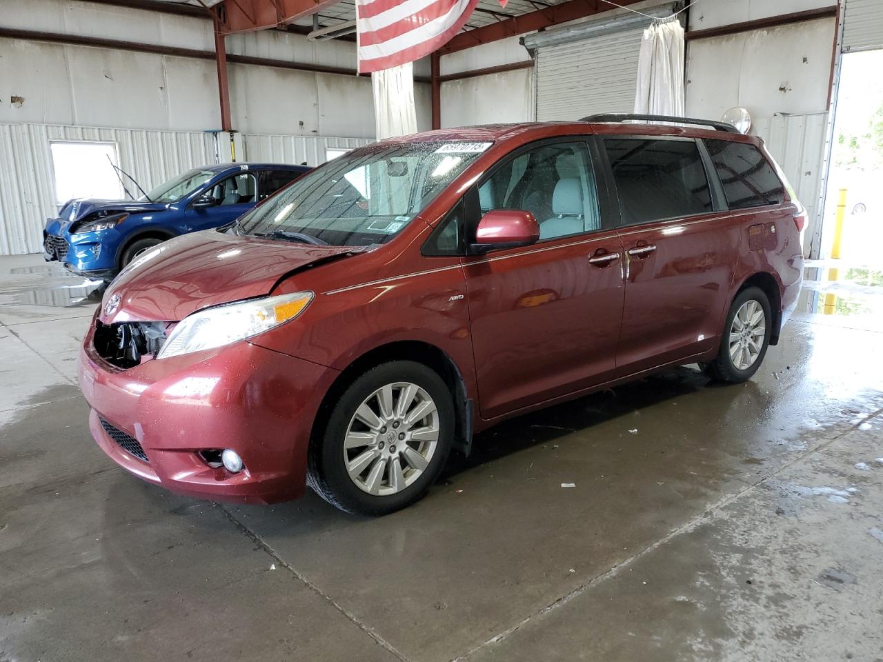 TOYOTA SIENNA XLE