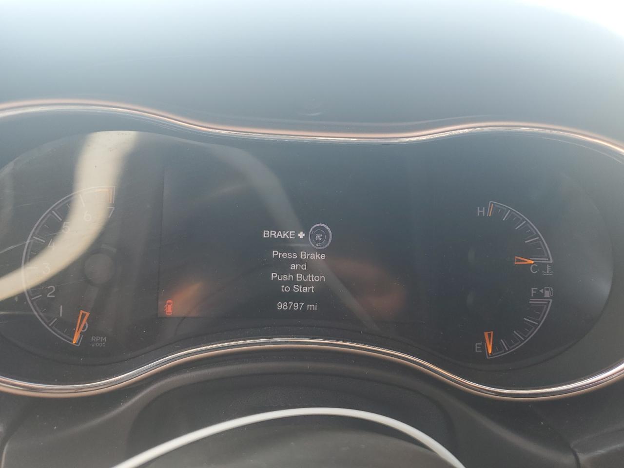 JEEP GRAND CHEROKEE LAREDO