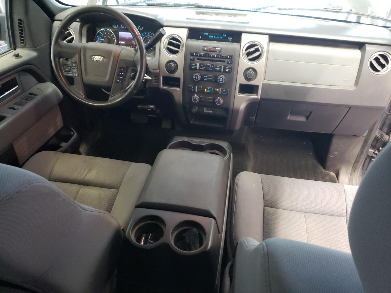 FORD F-150 SUPER CAB