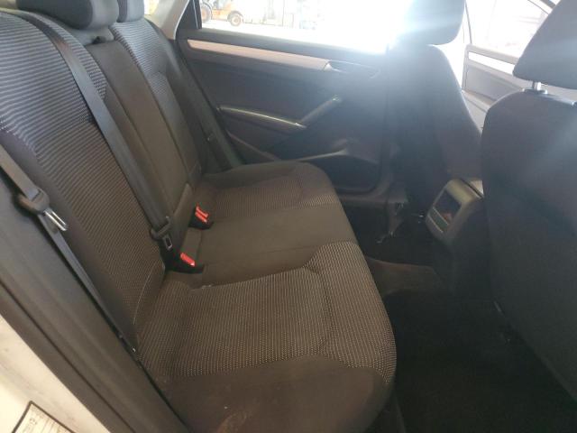 2018 VOLKSWAGEN PASSAT S 1VWAA7A3XJC009918
