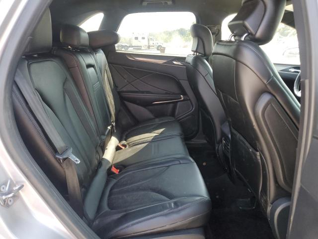 2018 LINCOLN MKC PREMIE 5LMCJ1D92JUL18147