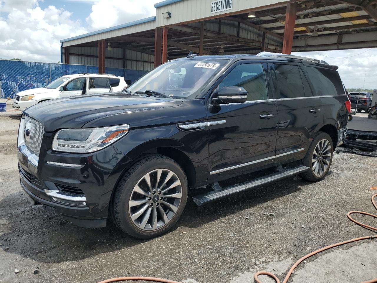 LINCOLN NAVIGATOR RESERVE