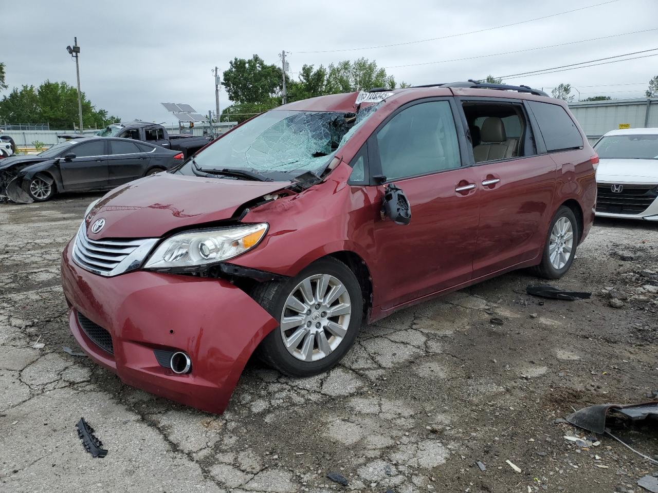 TOYOTA SIENNA XLE