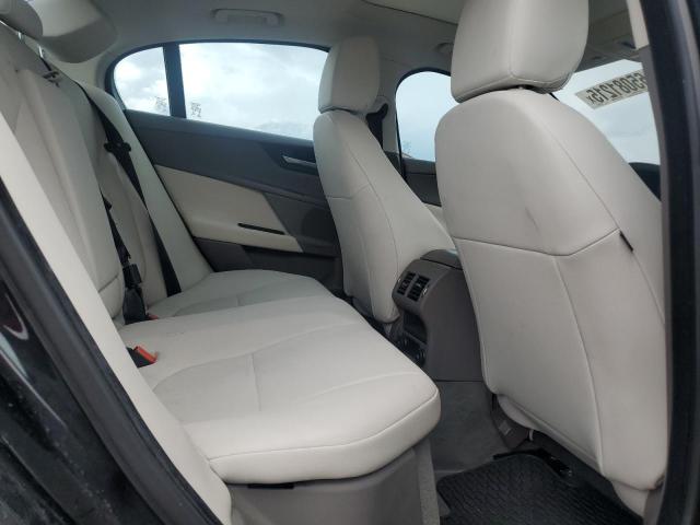 2017 JAGUAR XE SAJAR4BG7HA976148