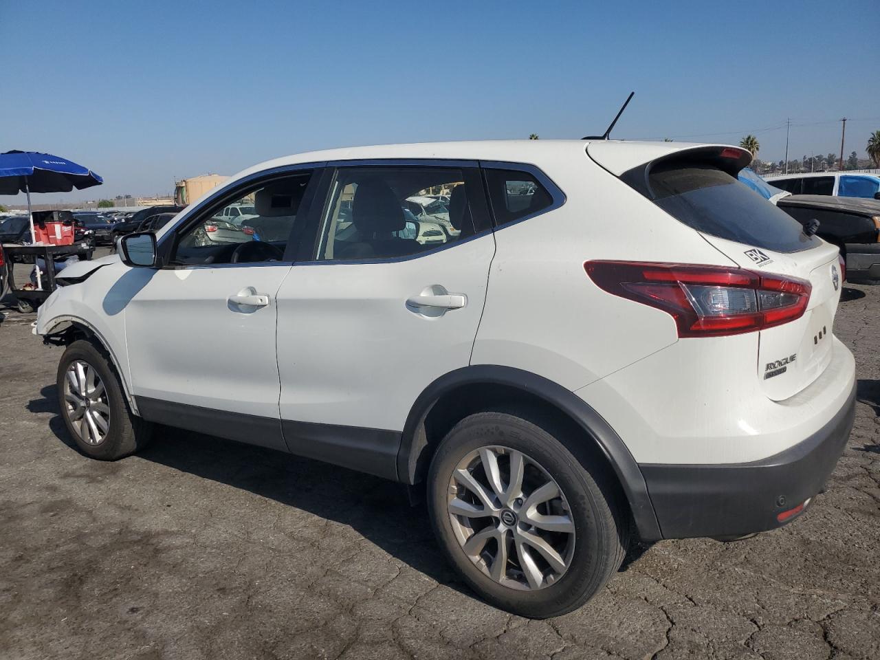 NISSAN ROGUE SPORT S