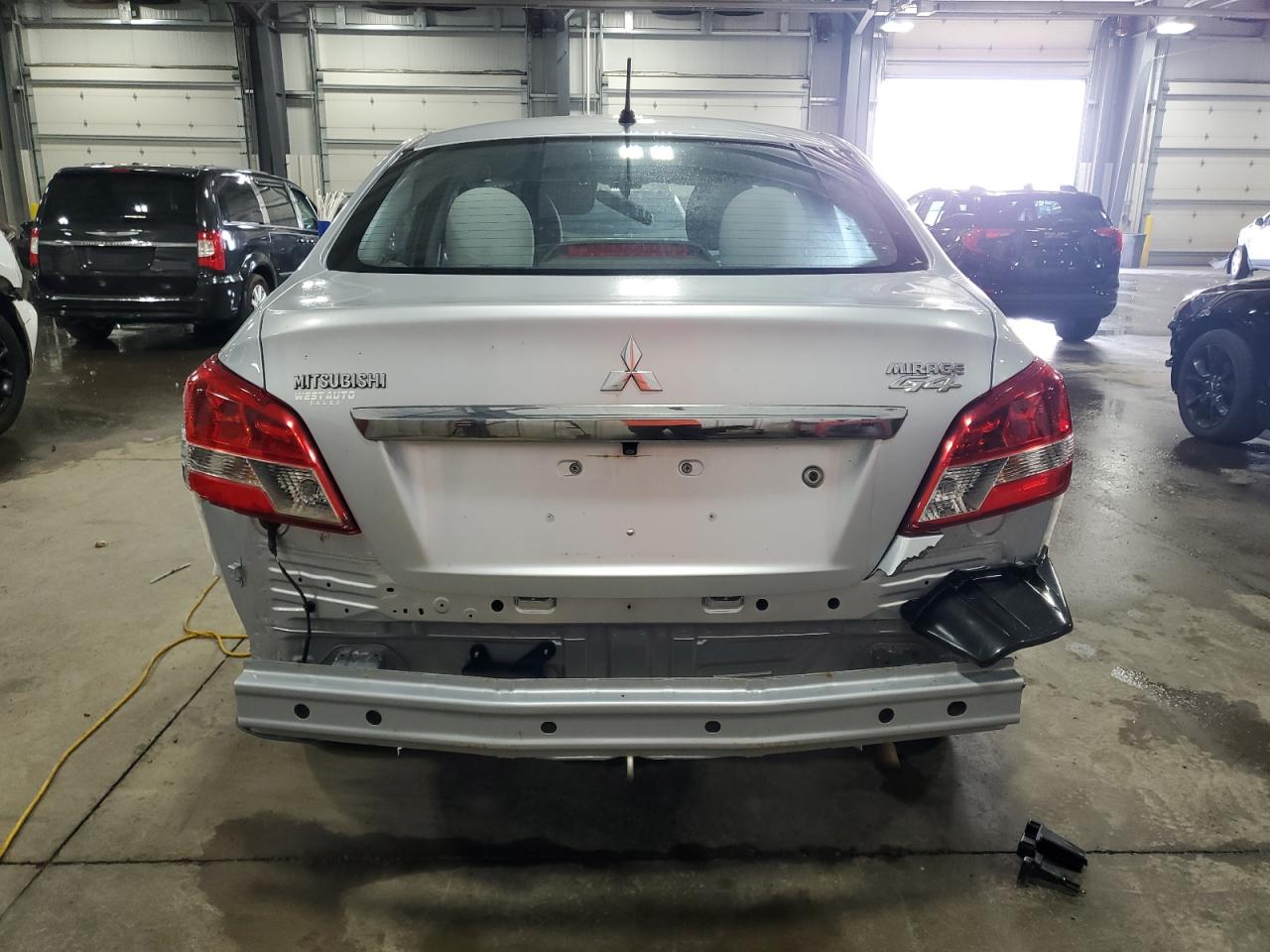 MITSUBISHI MIRAGE G4 ES