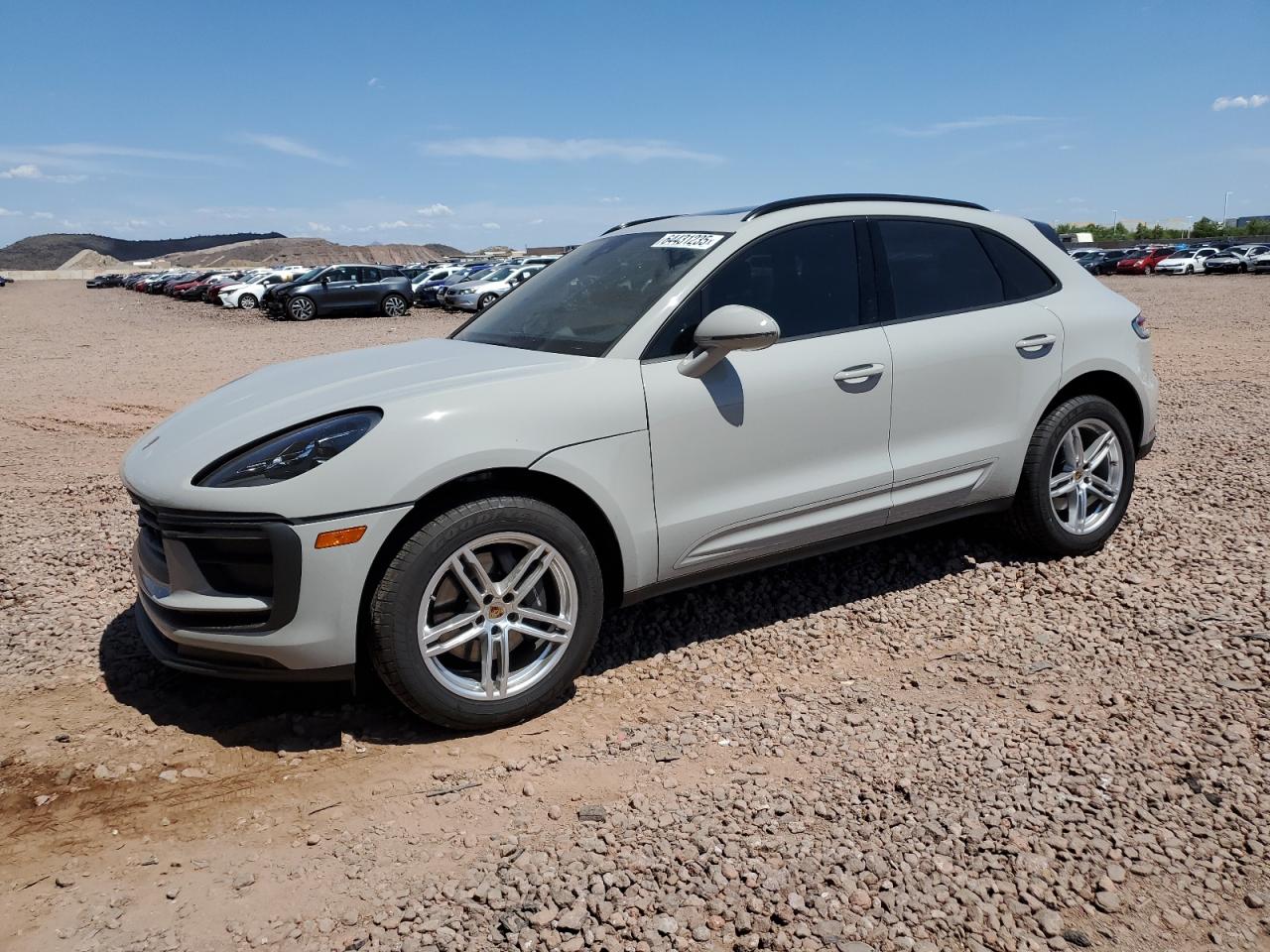 PORSCHE MACAN BASE