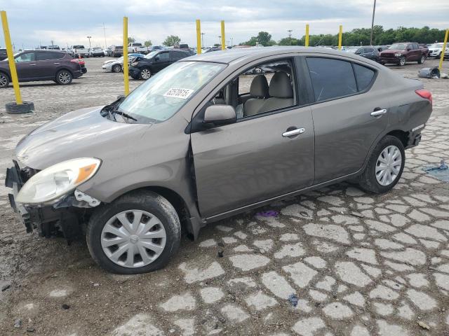 NISSAN VERSA S