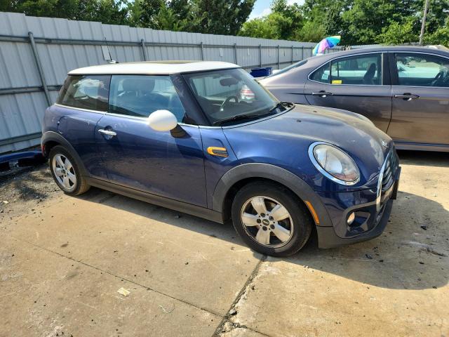 2016 MINI COOPER WMWXP5C52G2D15010