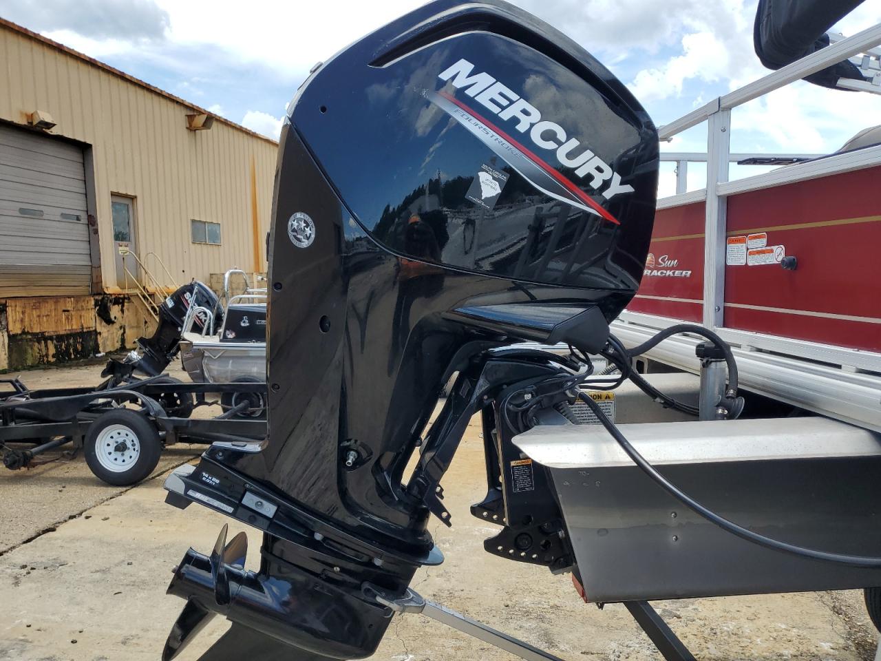 Lot #3277009241 2024 SUN TRACKER BOAT