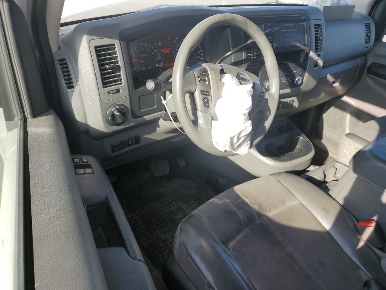 NISSAN NV2500 2500 S