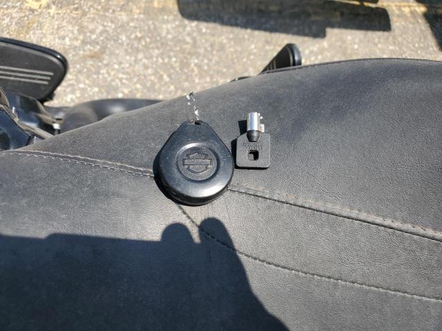 2018 HARLEY-DAVIDSON FLHXS STRE 1HD1KRC16JB672334