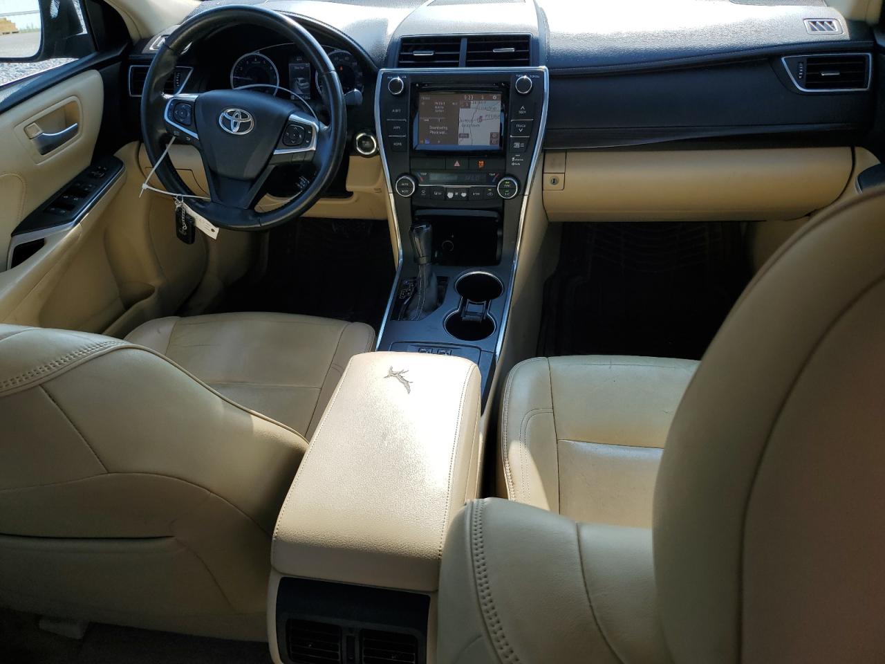 Toyota Camry le 2015