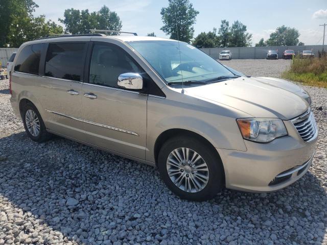 2013 CHRYSLER TOWN & COU - 2C4RC1CG4DR588574