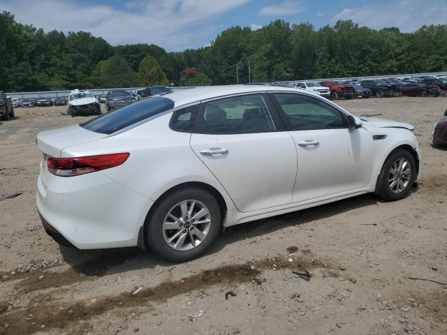 2016 KIA OPTIMA LX - KNAGT4L31G5102680