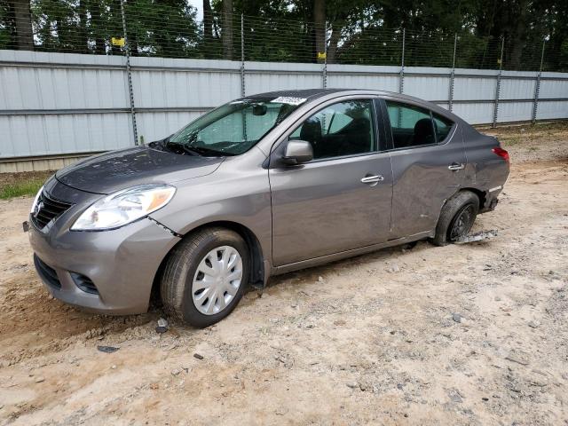 NISSAN VERSA S