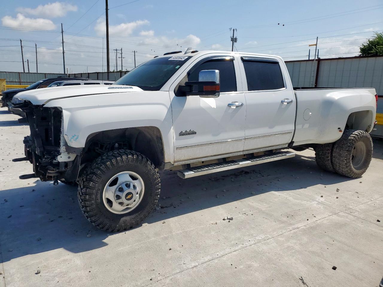CHEVROLET SILVERADO K3500 HIGH COUNTRY