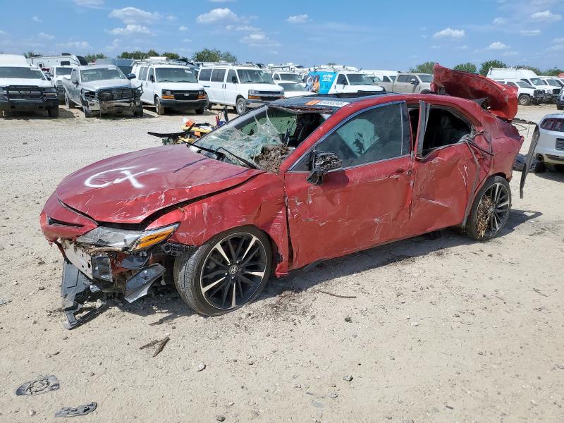 TOYOTA CAMRY XSE