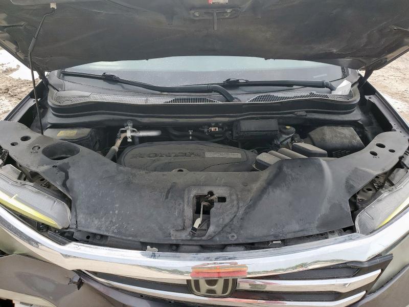 2018 HONDA PILOT TOUR 5FNYF6H99JB024436