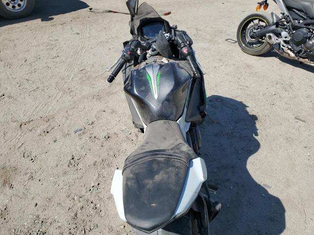 2022 KAWASAKI EX650 N ML5EXEN16NDA74326