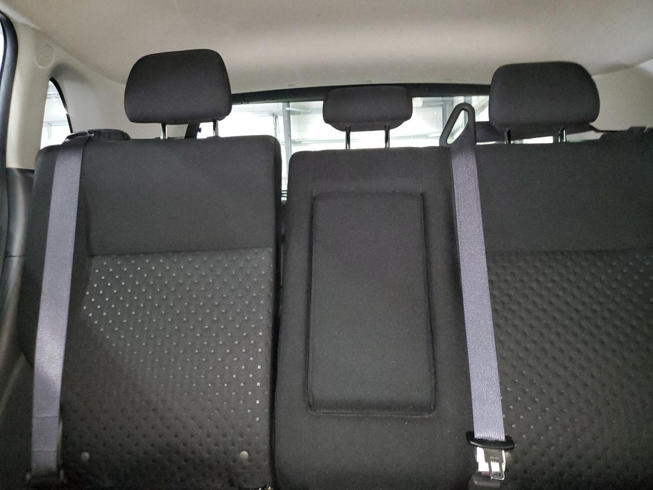 MITSUBISHI OUTLANDER SE