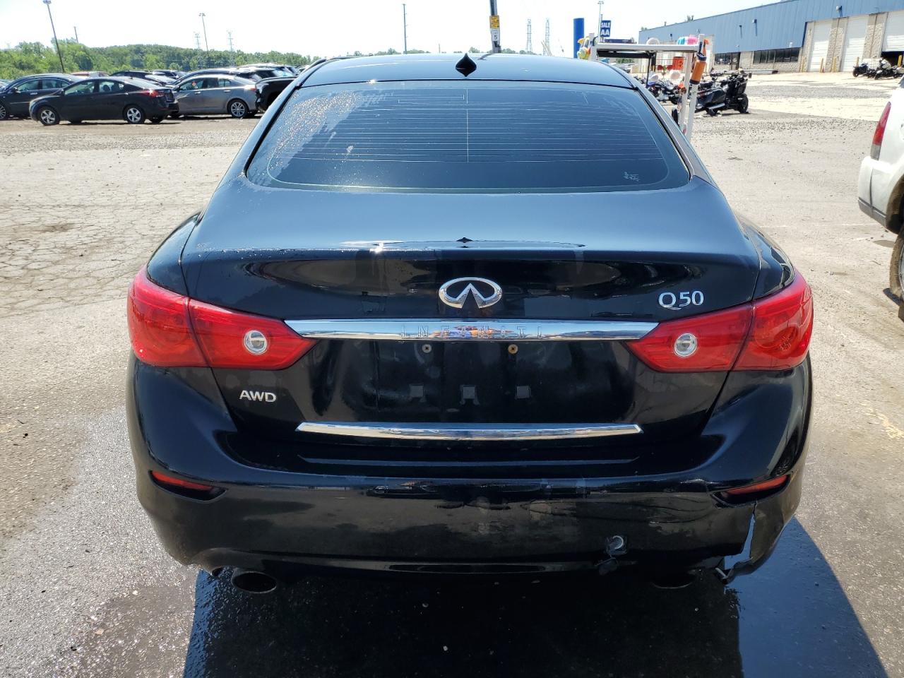 INFINITI Q50 BASE
