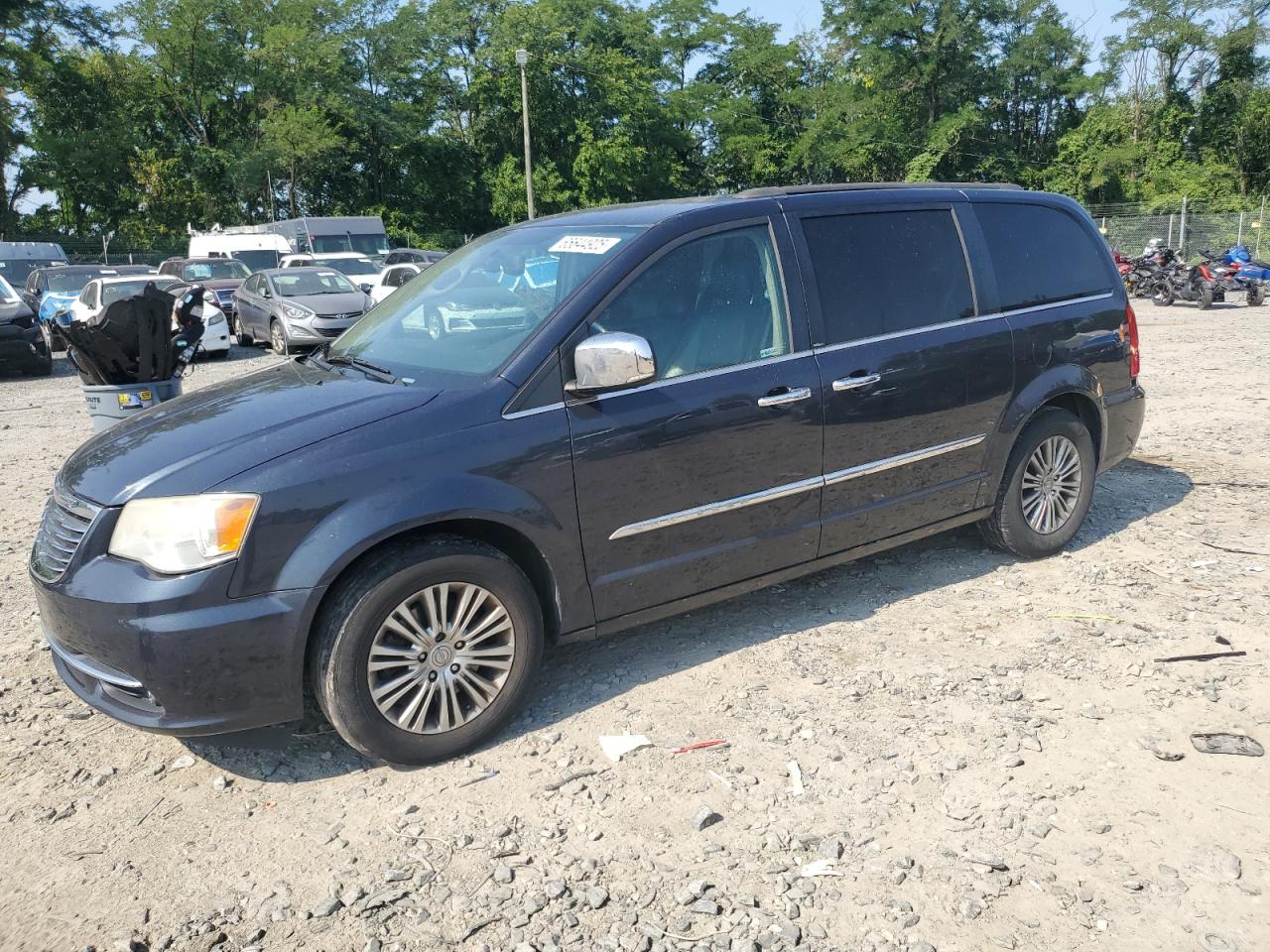 CHRYSLER TOWN & COUNTRY TOURING L