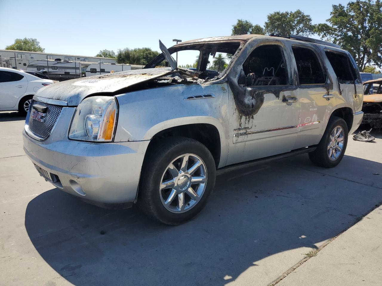 GMC YUKON DENALI