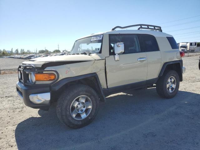 TOYOTA FJ CRUISER