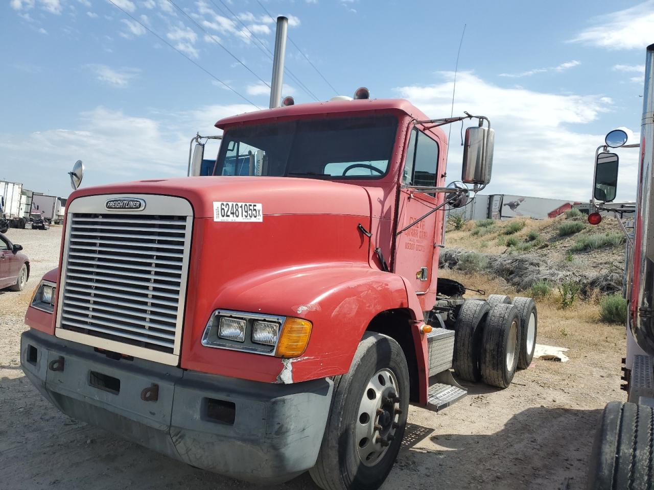 Lot #3311727217 2002 FREIGHTLINER CONVENTION