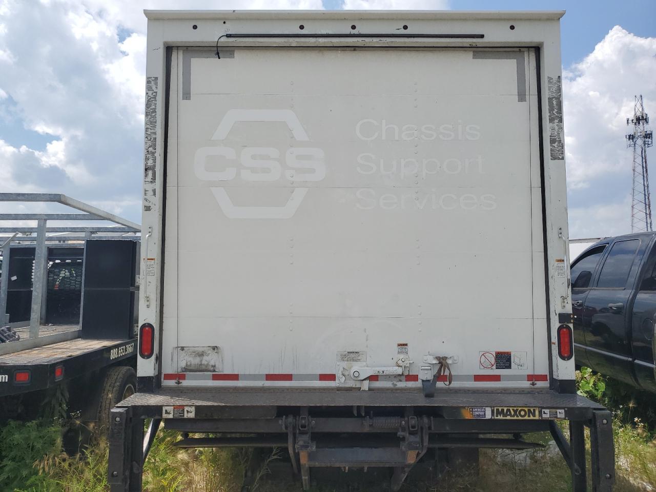 FORD ECONOLINE E450 SUPER DUTY CUTAWAY VAN