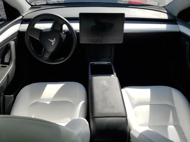 2024 TESLA MODEL Y 7SAYGDEE2RA289049