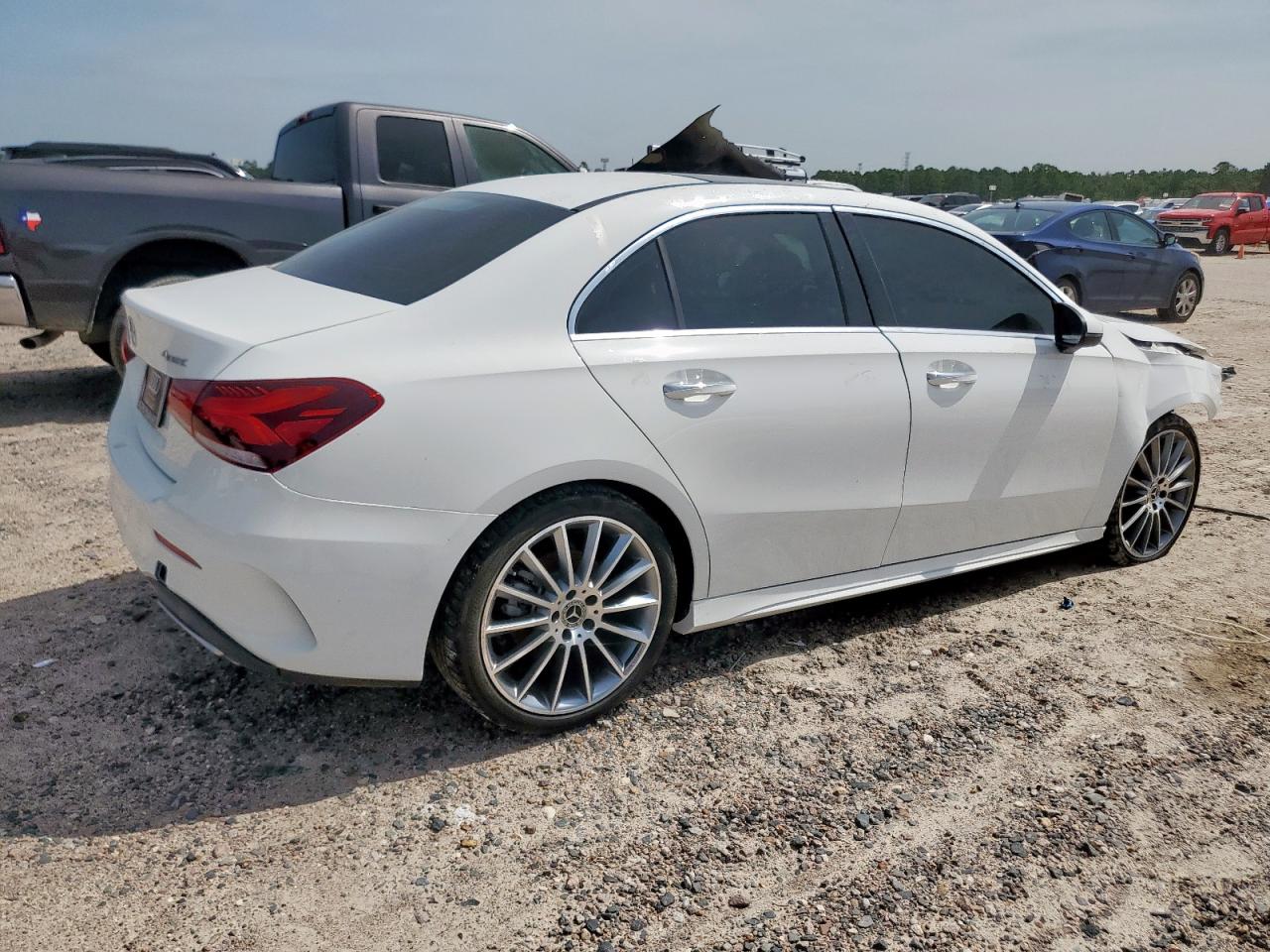 MERCEDES-BENZ A-CLASS 220 4MATIC