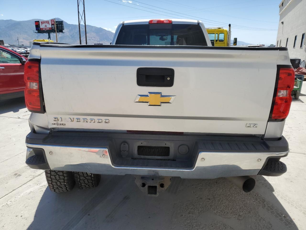 CHEVROLET SILVERADO K3500 LTZ
