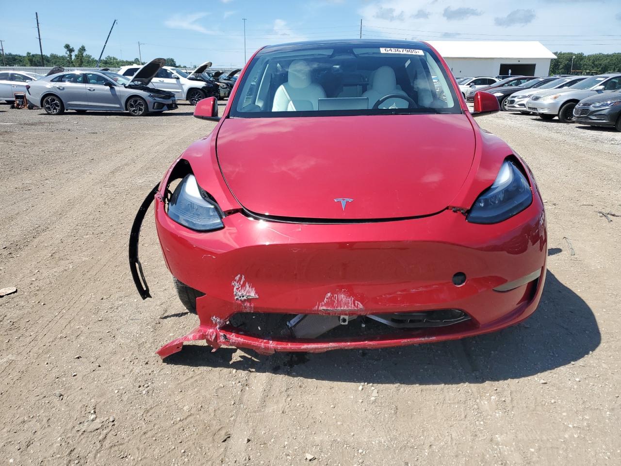 TESLA MODEL Y
