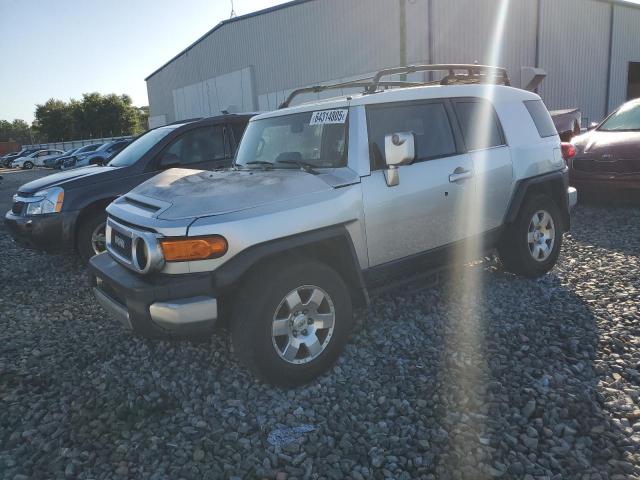 TOYOTA FJ CRUISER