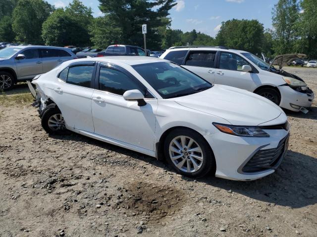 2022 TOYOTA CAMRY LE 4T1C11BK7NU067236