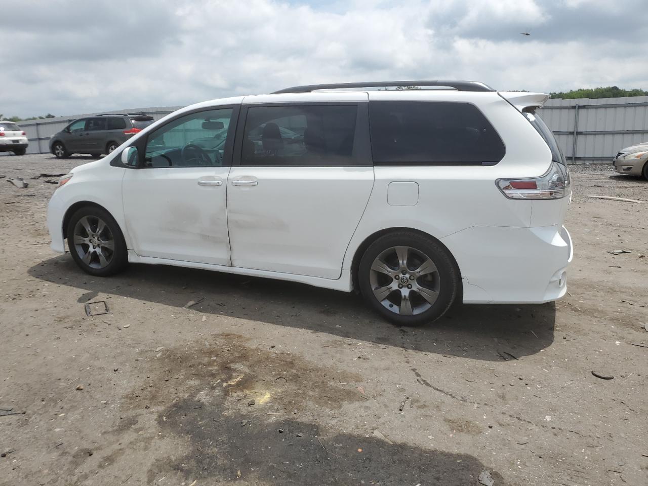 TOYOTA SIENNA SPORT