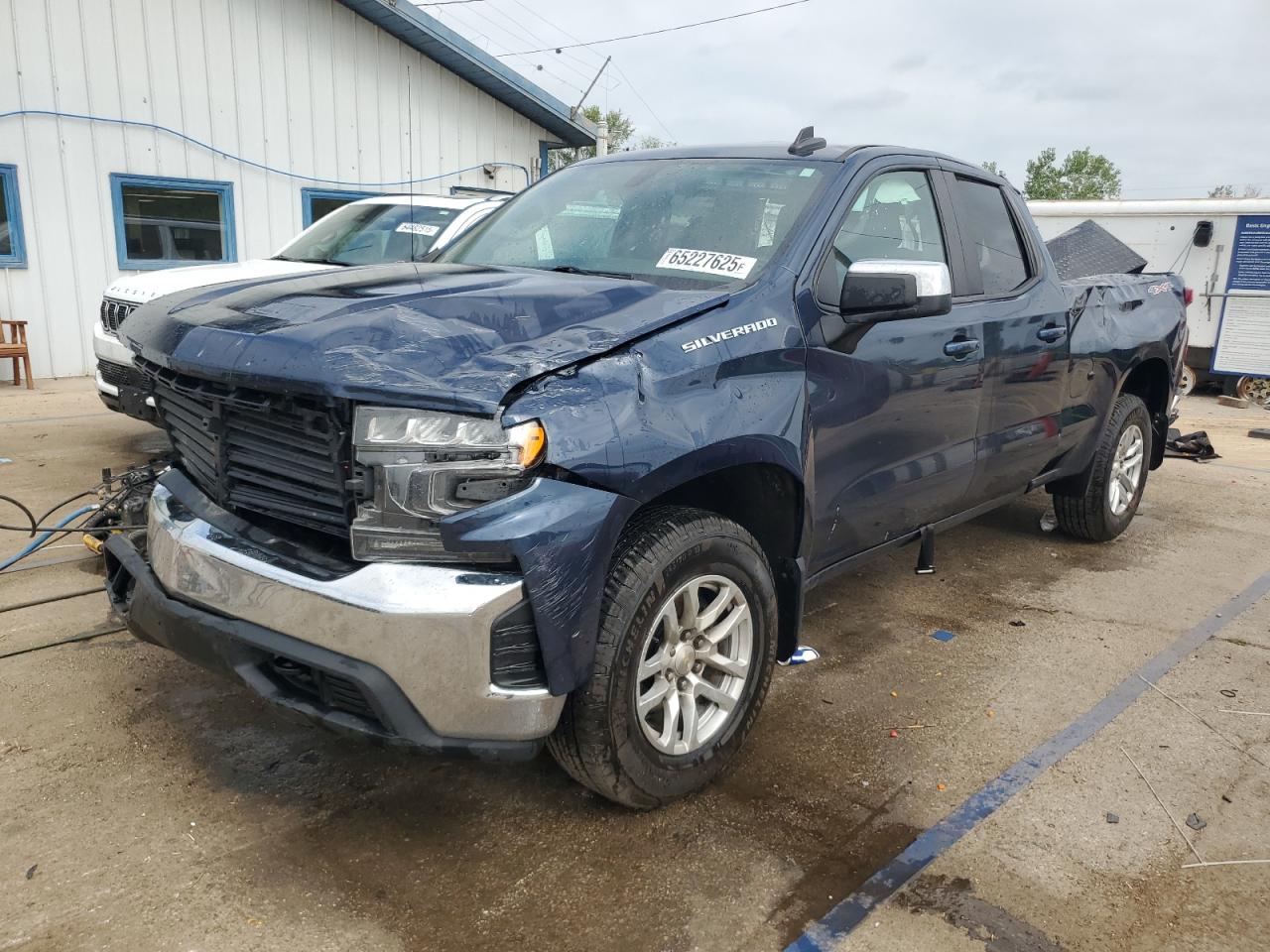CHEVROLET SILVERADO K1500 LT