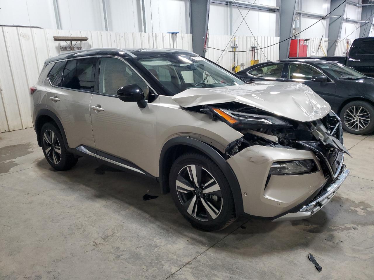 NISSAN ROGUE PLATINUM