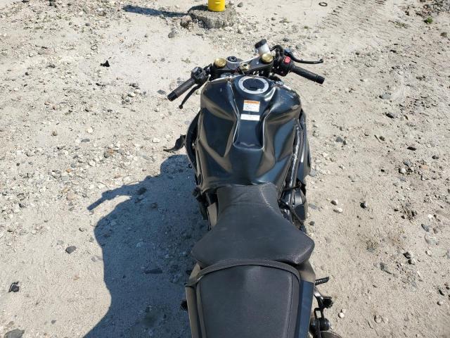 2022 SUZUKI GSX-R1000 JS1DM11B7N7100214