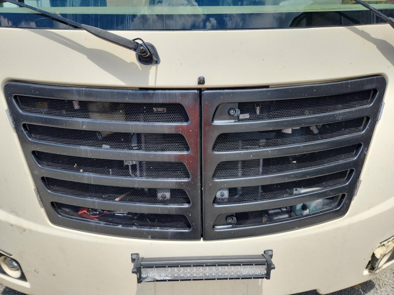 Lot #3208284450 2018 FORD F53