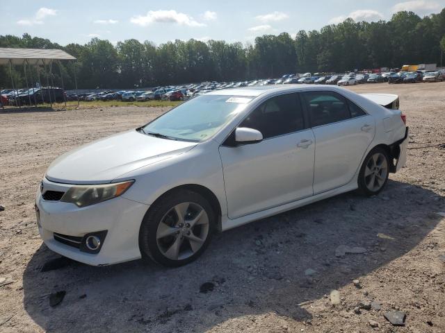 TOYOTA CAMRY BASE