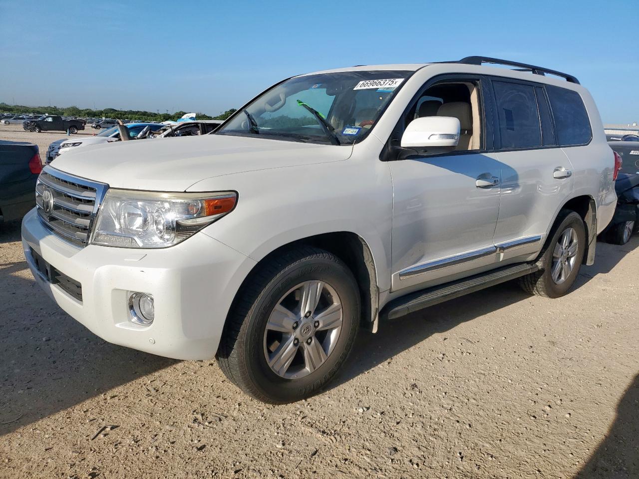 TOYOTA LAND CRUISER