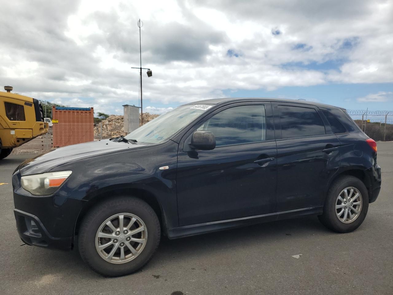 MITSUBISHI OUTLANDER ES