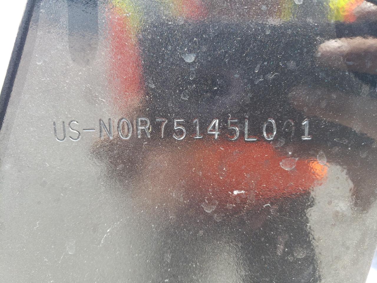 Lot #3191512016 2001 CRESTLINER BOAT