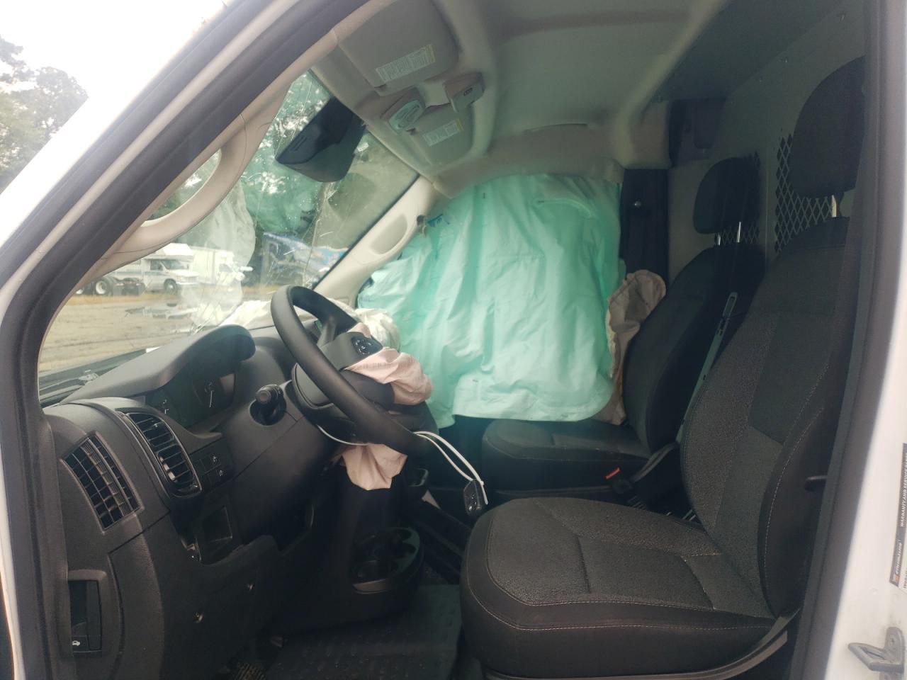 RAM PROMASTER 2500 HIGH