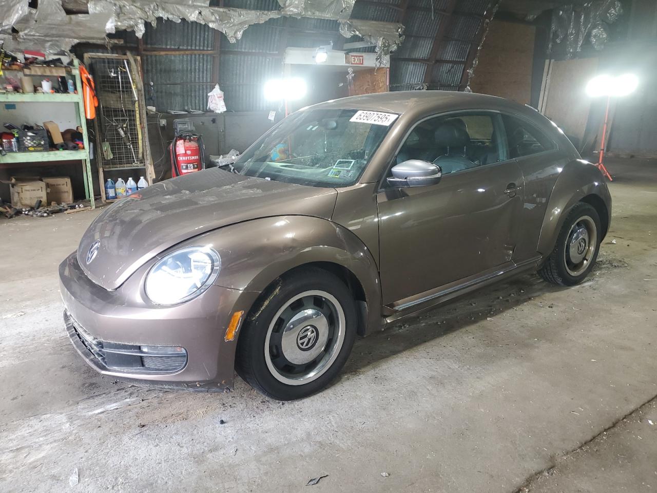 VOLKSWAGEN BEETLE