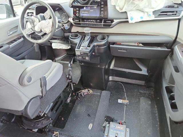 2022 TOYOTA SIENNA XLE 5TDYRKEC7NS129090