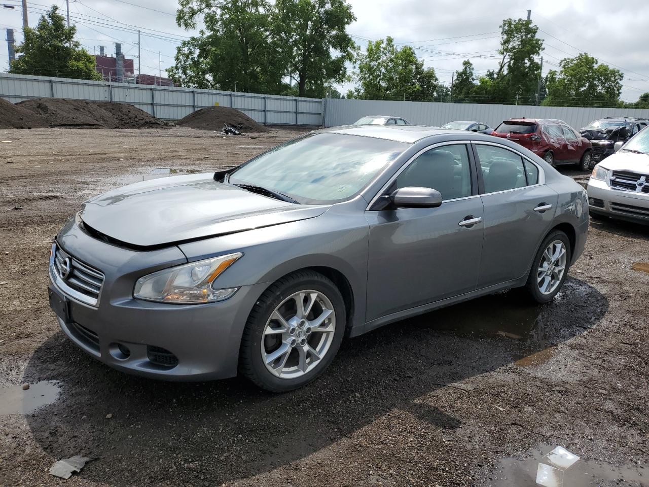 NISSAN MAXIMA S